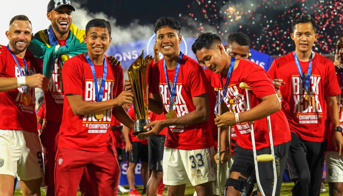 BRI Liga 1, Liga Sepak Bola Di Indonesia 