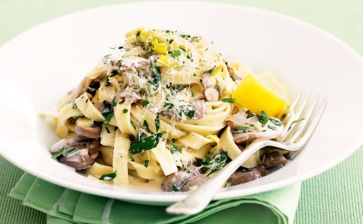 Fettucini Creamy Mushroom, Makan Siang Ala Restoran