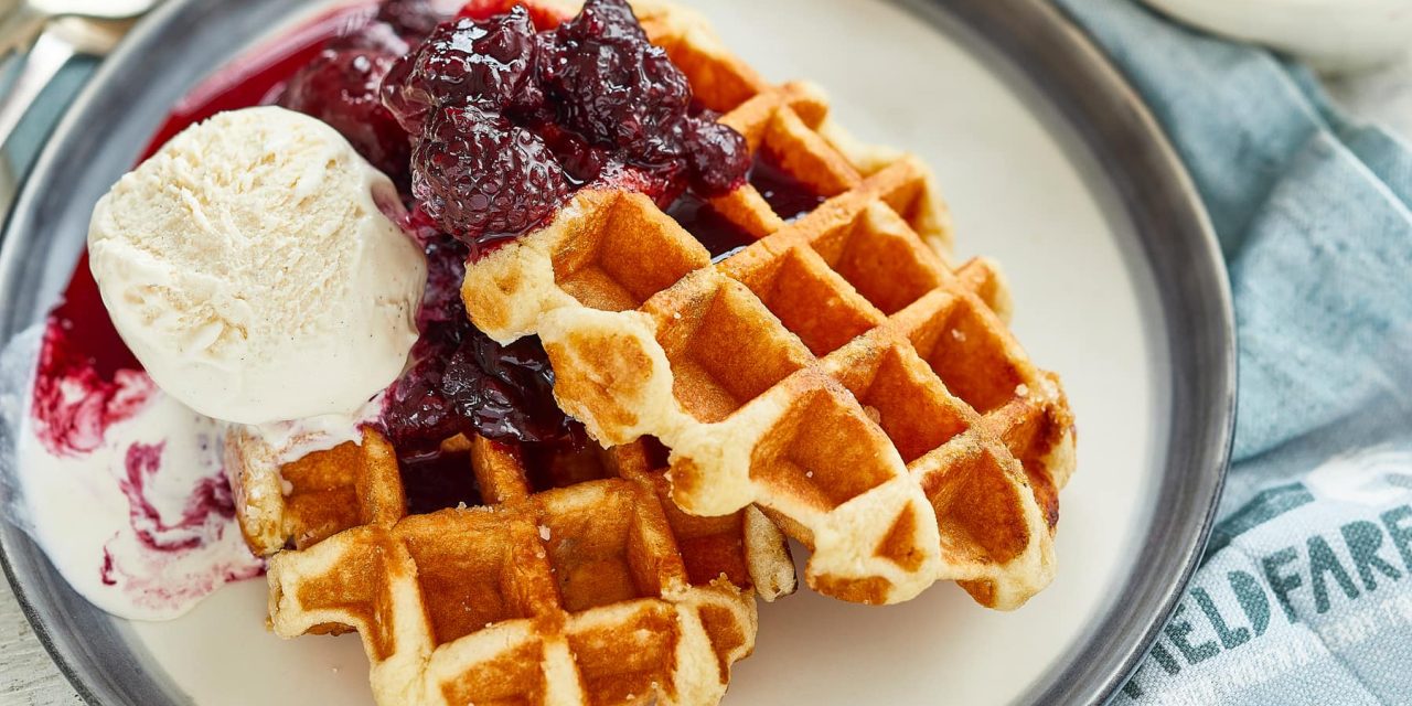 Dessert Waffle Hadirkan Perpaduan Manis Di Dalam Setiap Gigitan