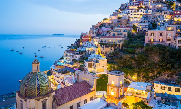 Kota Napoli Hadirkan Keindahan Kota Dan Kuliner Yang Tiada Tara