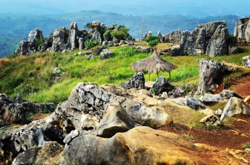Pesona Stone Garden