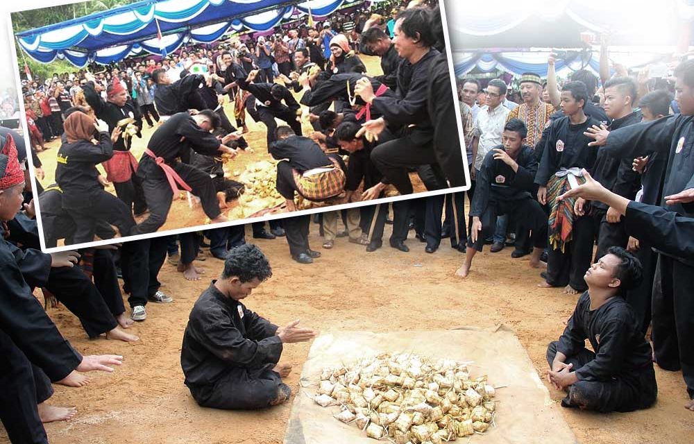 Tradisi Perang Ketupat Simbol Kerukunan Dua Agama Di Lombok