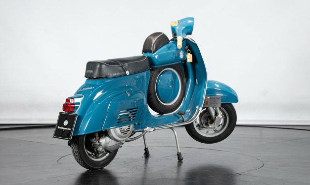 Vespa SS90 : Ikon Skuter Legendaris Yang Mencuri Hati