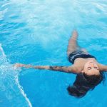 Berenang Saat Haid, Ini Anjuran Dan Pandangan Dari Ahli