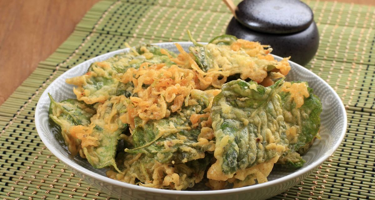 Kelezatan Keripik Bayam Cemilan Khas Daerah Menggugah Selera